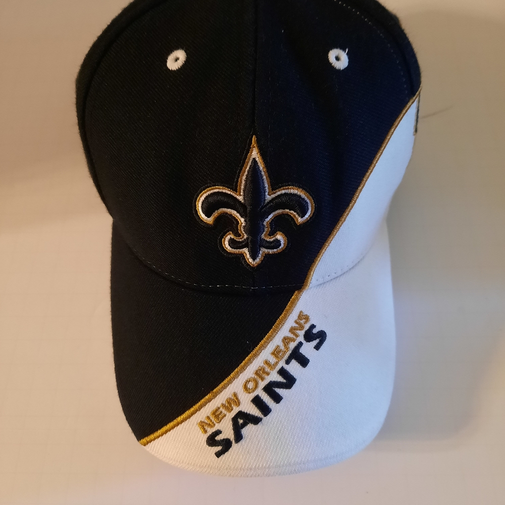 New Orleans Saints Black & White Adjustable Cap with Fleur‑de‑Lis Logo